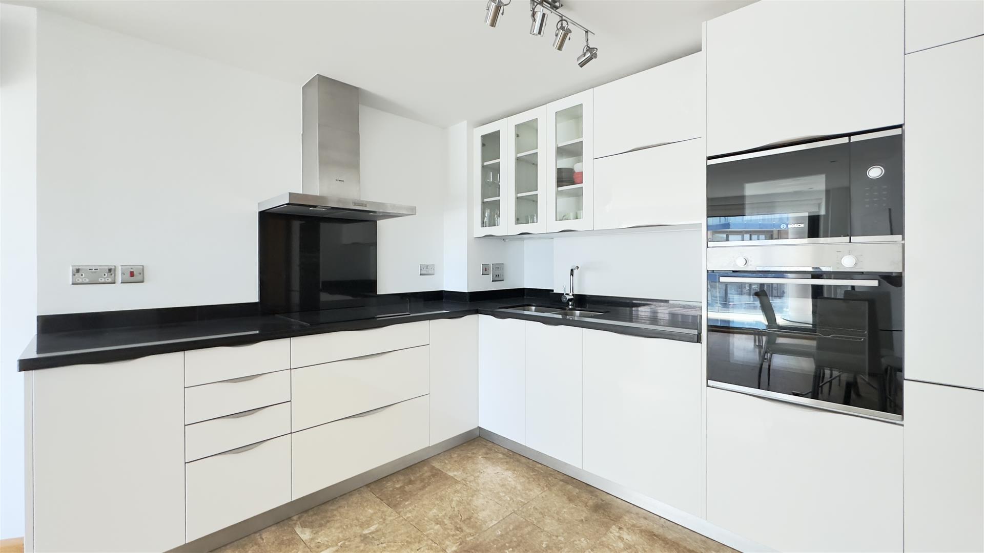 Image of Apartment - 1 Bedrooms - 1 Bathrooms for Rental in Ocean Spa Plaza-Gibraltar, Image 3